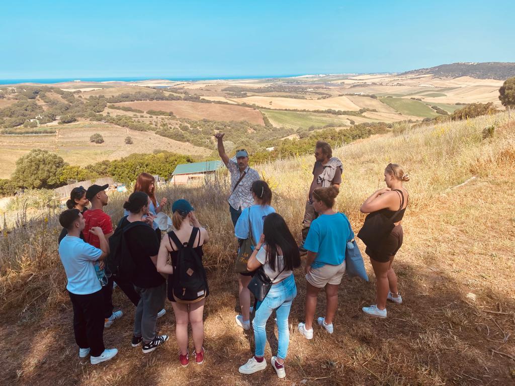 Gruppe auf einem Feld bei Vejer de la Frontera.